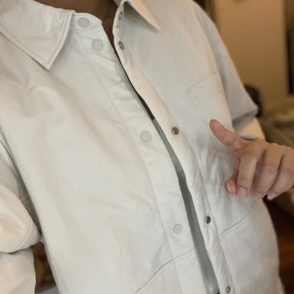 NWT Lululemon Insulated Shirt Jacket Size XS in Bone - Picture 3 of 14